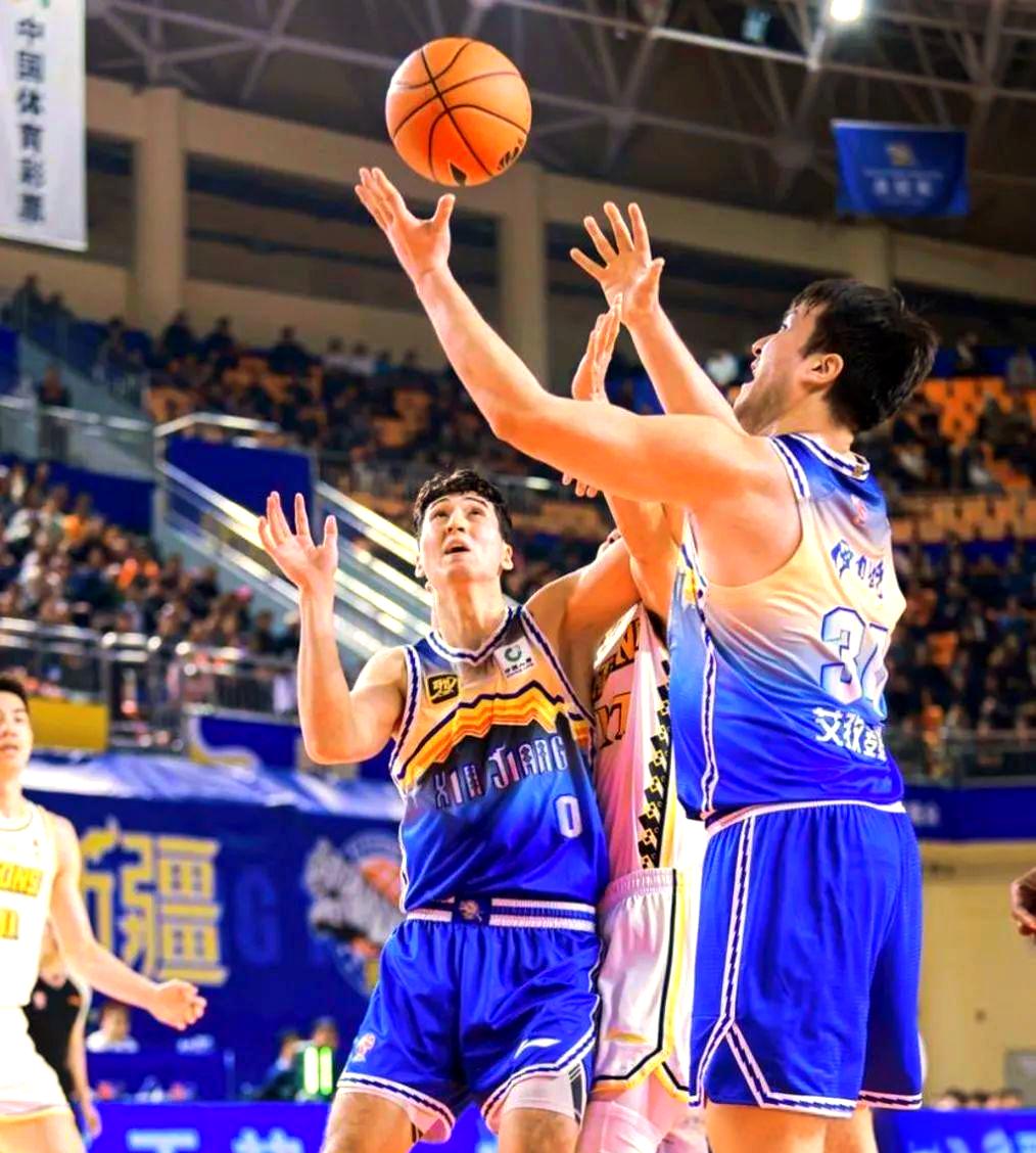 乐动·LDSports(中国)体育官网-球队双方展开了什么的对抗